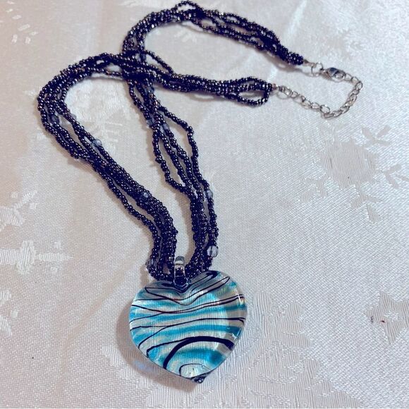 Murano Glass Heart Pendant Necklace on Seed Bead Chain 20” Gorgeous - Picture 1 of 3
